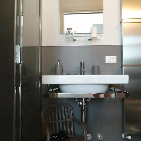 Stanze Ildesco 4* بيرغامو